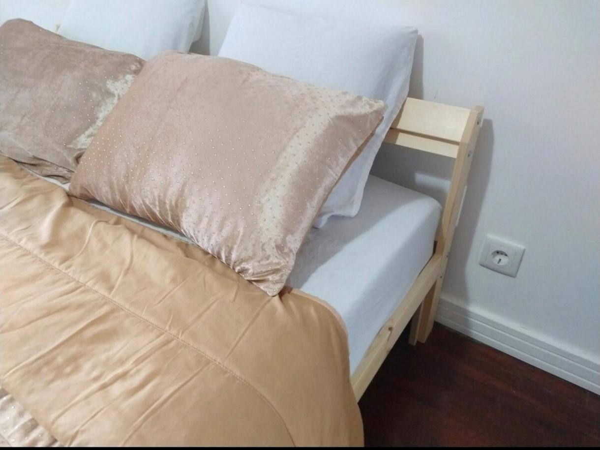 Bed and Breakfast Relax Sao Joao Costa da Caparica Habitación foto